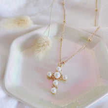 Load image into Gallery viewer, Pearl cross gold chain necklace