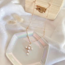 Load image into Gallery viewer, Pearl cross gold chain necklace