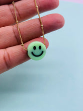 Load image into Gallery viewer, Smiley face gold chain necklace