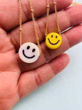 Load image into Gallery viewer, Smiley face gold chain necklace