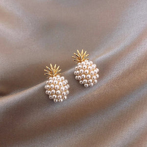 Pearl pineapple earrings