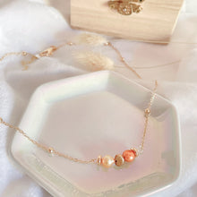 Load image into Gallery viewer, Pearl gold chains necklaces