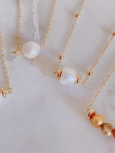 Load image into Gallery viewer, Pearl gold chains necklaces