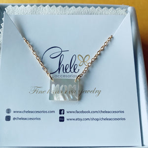 MOM pendant  shell necklace