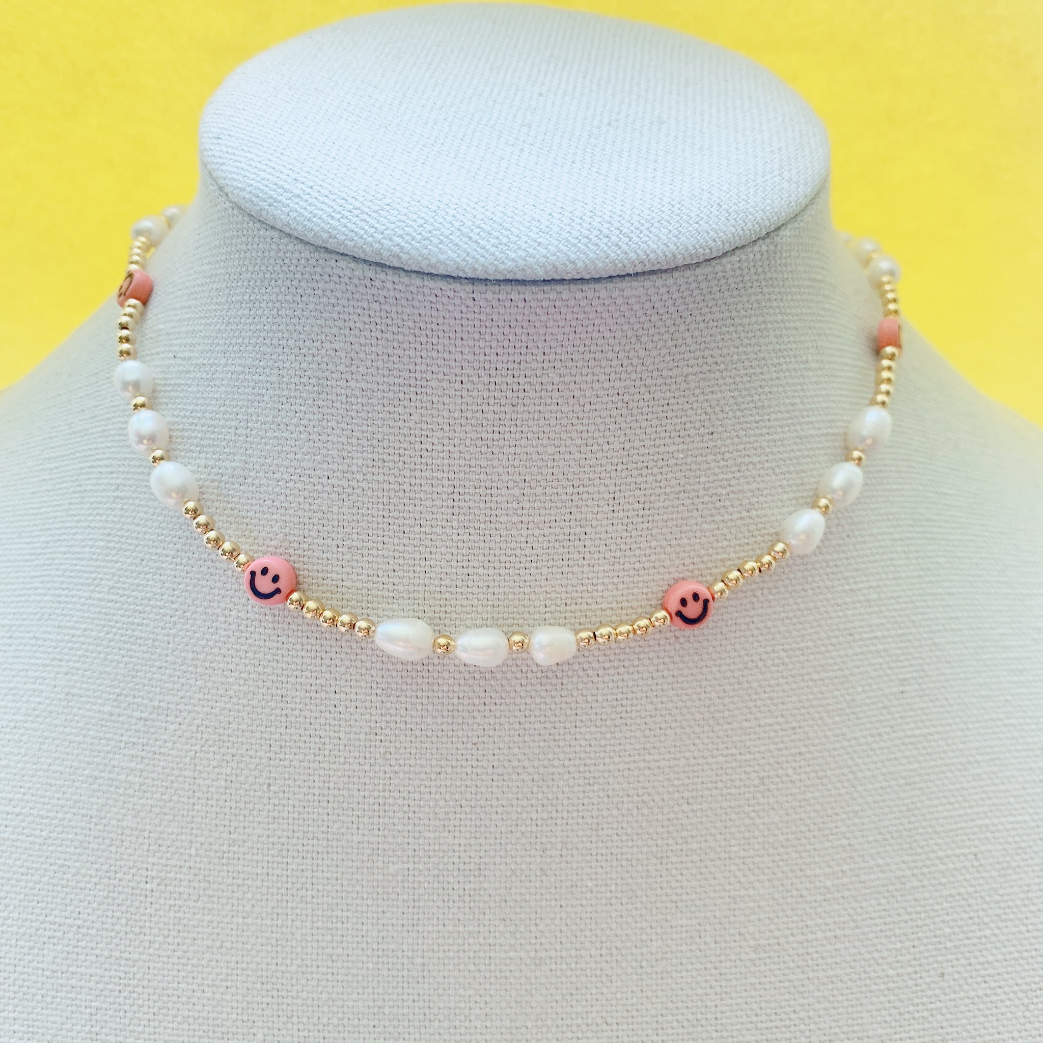 Beautichen Exquisite Pearl Beaded Clavicle Chain Korean Fashion Ot Buckle  Color Crystal Smiley Face Pendant Necklace for Men and Women - China  Fashion Jewelry Necklaces and Fine Jewelry Necklaces price |  Made-in-China.com