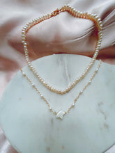 Load image into Gallery viewer, Pearl necklace