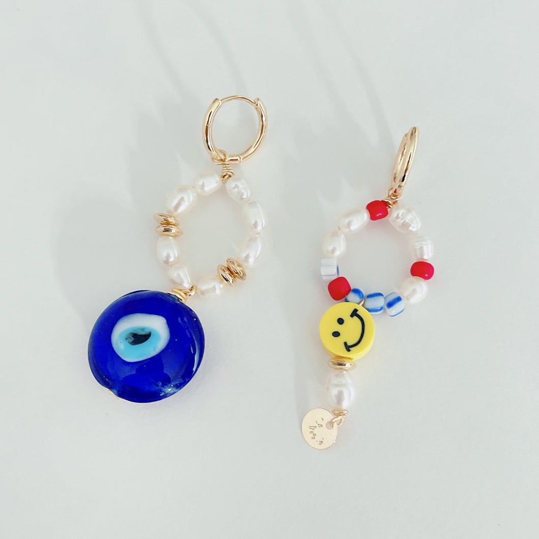 Smiley good vibes earrings