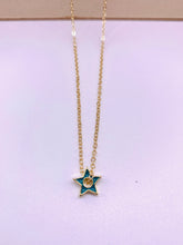 Load image into Gallery viewer, Mini  colors star necklace