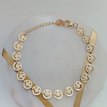 Load image into Gallery viewer, Smiley face enamel  chain bracelets