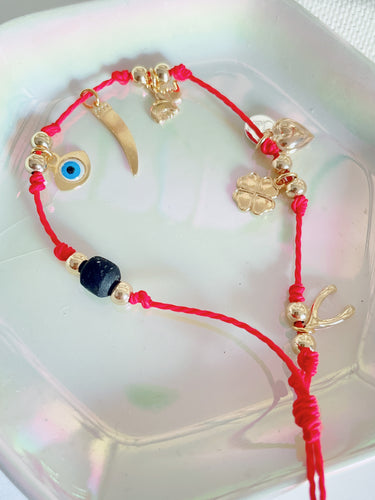 Lucky mini charms bracelet