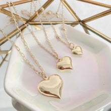 Load image into Gallery viewer, Popup heart gold necklaces