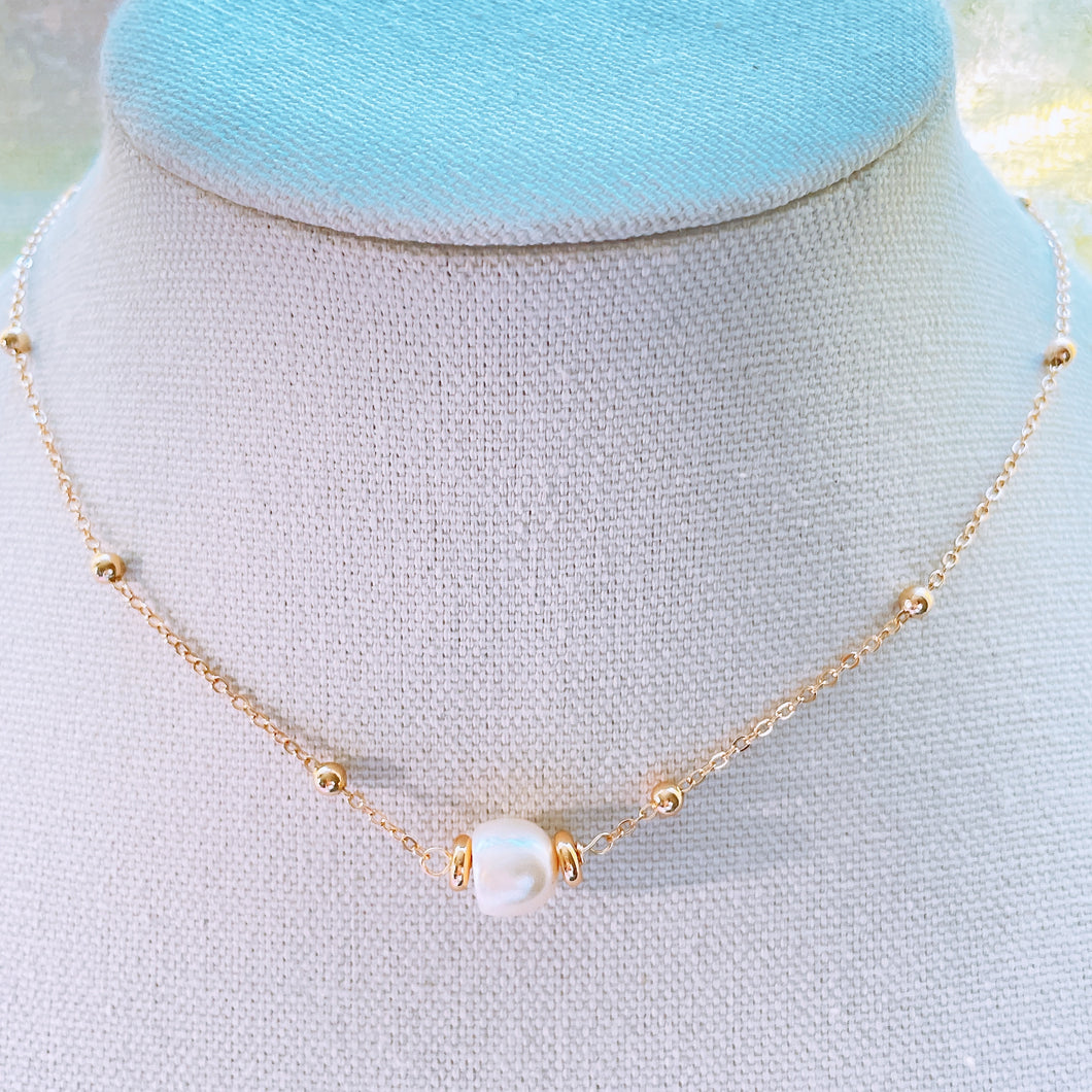Pearl gold chains necklaces