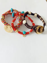 Load image into Gallery viewer, Brazaletes de cordon y piedras - Cheleaccesorios